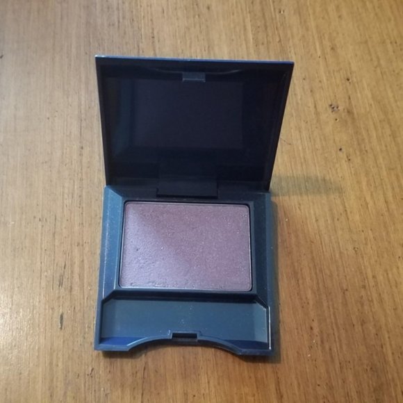 AVON ColorTrend Eye Shadow Plum Purple NWOT - Picture 1 of 2